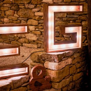 Grande lettre lumineuse à personnaliser