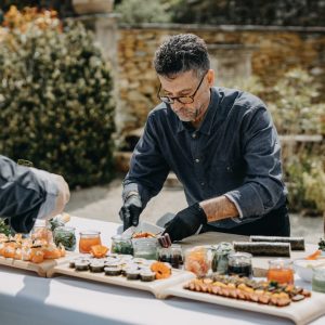 Table buffet haut 200 x 90 cm à napper - ORAVIS - 01